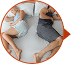 Casal na cama, libido diminuída